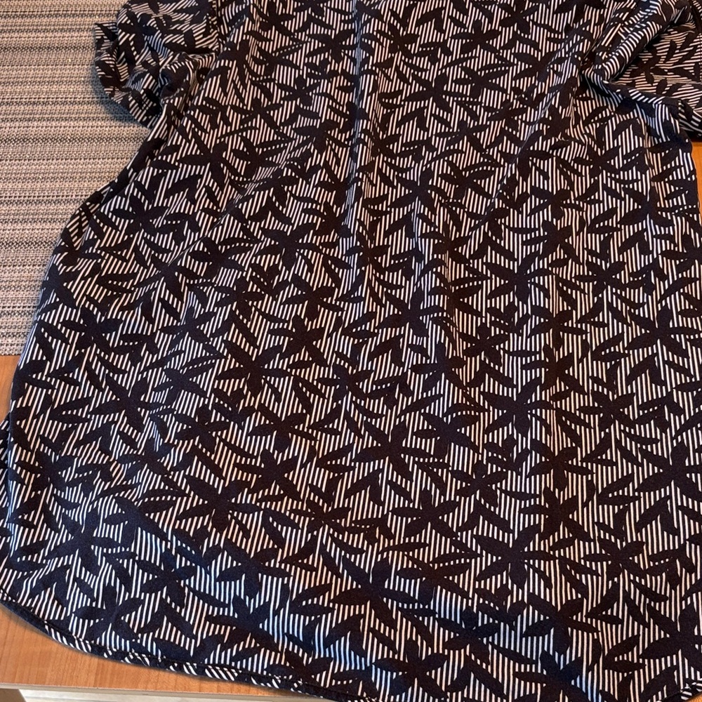 Lands' End Monochrome Striped Tee - Picture 5 of 12